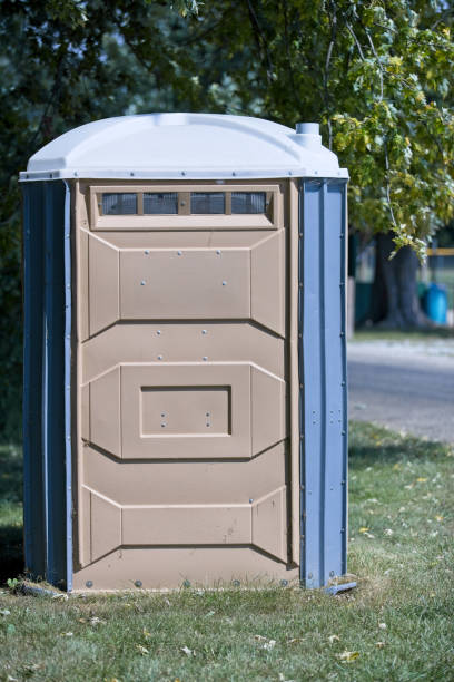 Best Wedding porta potty rental  in St Charles, MI
